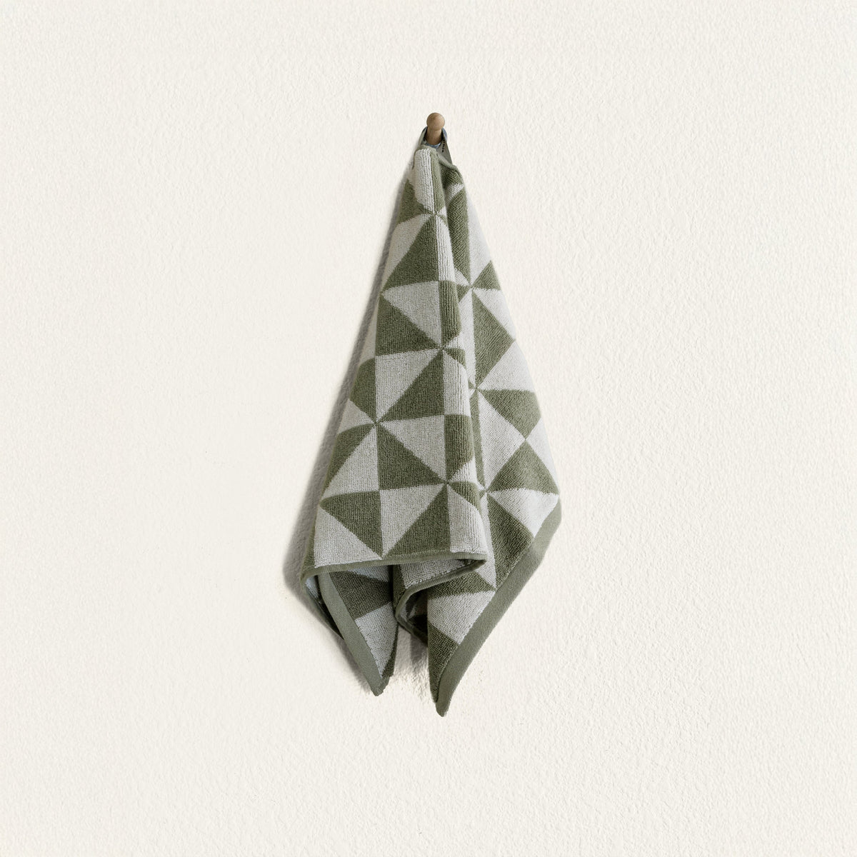 Umbra Australian Cotton Towels – Bath Collection